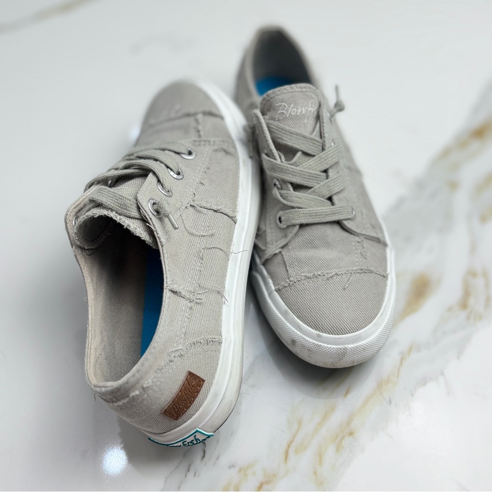 Blowfish Women’s gray Lace-Up Sneakers - Picture 4 of 8